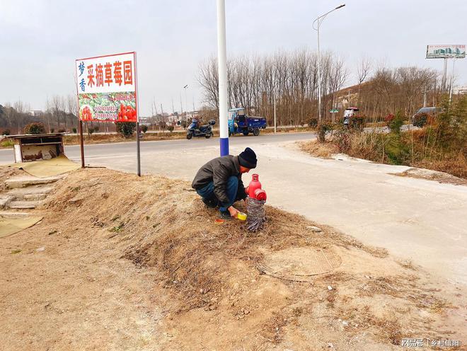 动 确保冬季消防栓安全运行OG视讯信阳商城：积极行